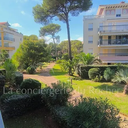 2 Personnes A Pied Au Grand Parc St Aygulf Apartman *